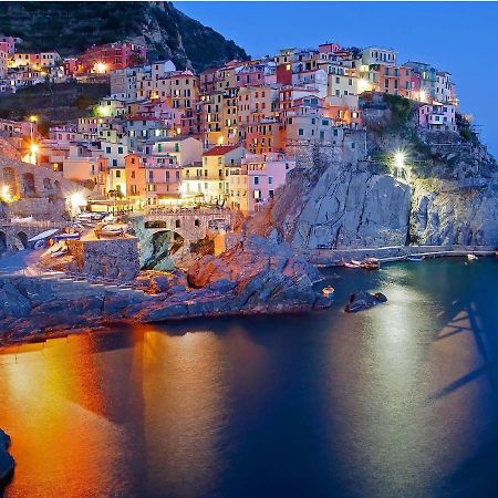 Casa Romantica Tra Liguria E Toscana Ортоново Экстерьер фото