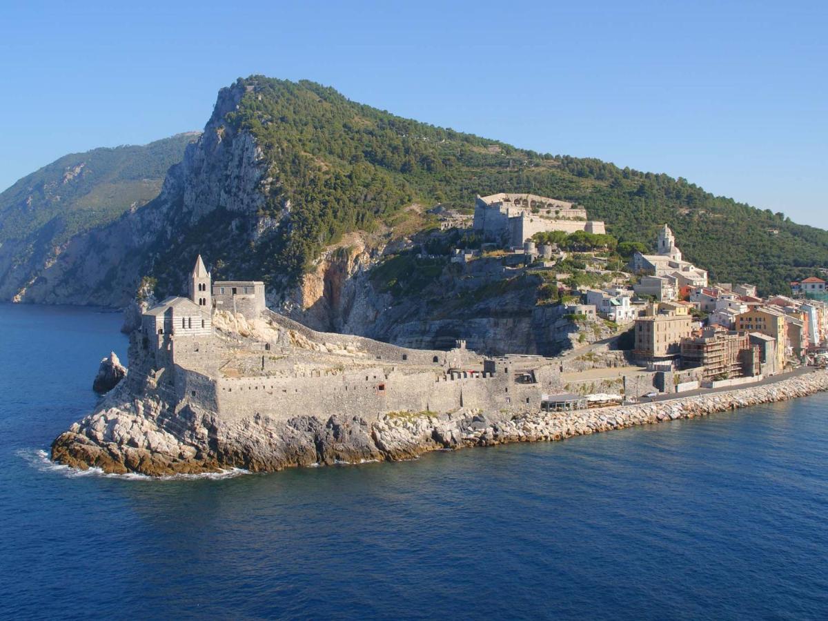 Casa Romantica Tra Liguria E Toscana Ортоново Экстерьер фото